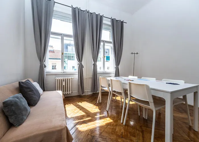 Lägenhet Safarikova 18 Prag
