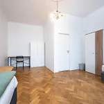 Safarikova 18 * Praag