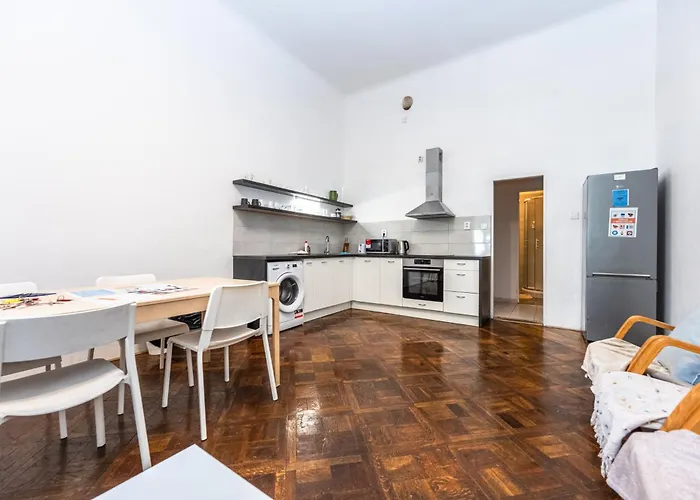 Safarikova 18 * Praga