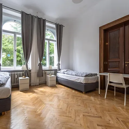 Safarikova 18 Prague