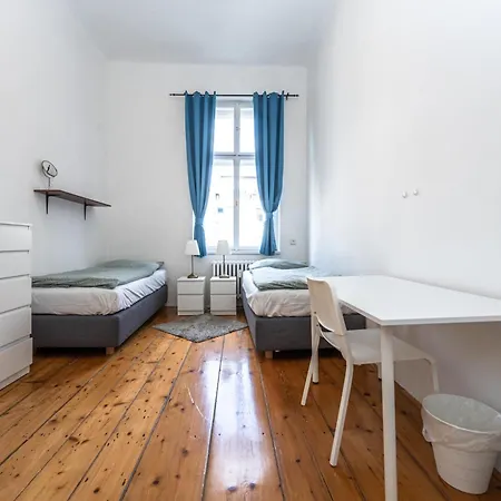 Safarikova 18 * Prague