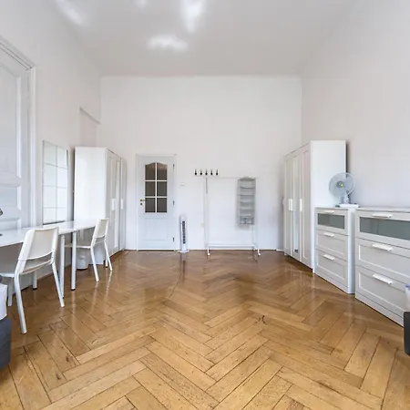Appartement Safarikova 18 *